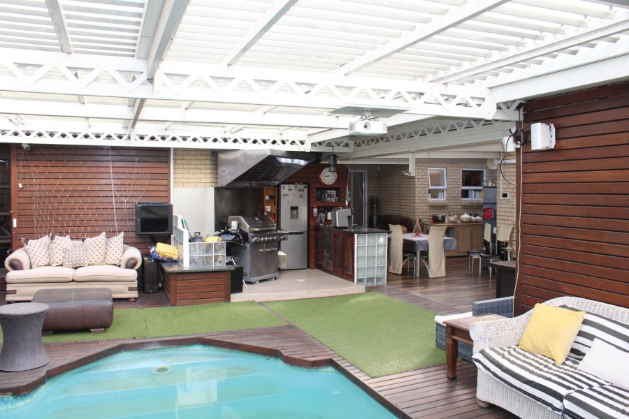 4 Bedroom Property for Sale in Soneike Western Cape